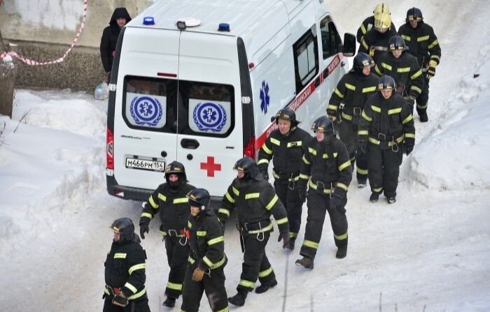 Поисковая операция на месте разрушенного взрывом дома в Новосибирске завершена - МЧС
