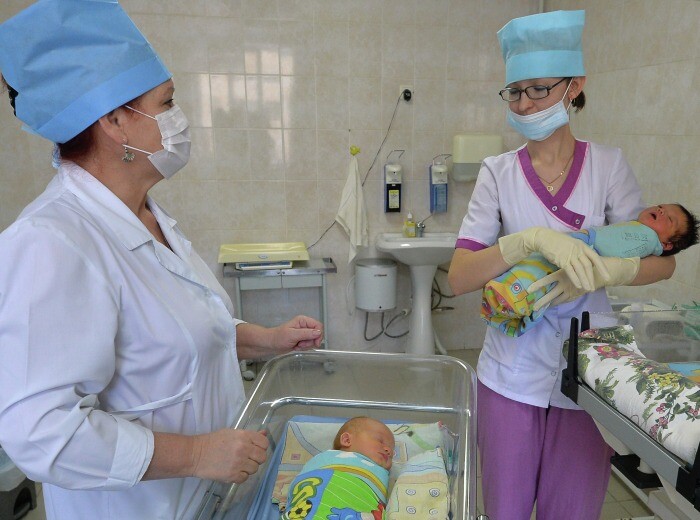 Подарочные наборы для новорожденных начнут вручать в Чувашии с июня 2023 года