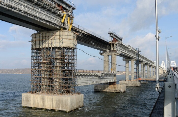 Хуснуллин: железнодорожную часть Крымского моста восстановят к середине лета