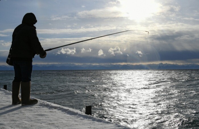 Минсельхоз может разрешить на Байкале любительскую рыбалку на омуля