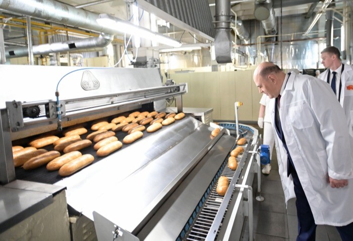 Премьер РФ считает необходимым увеличивать объемы производства российских машин и оборудования для хлебобулочной отрасли
