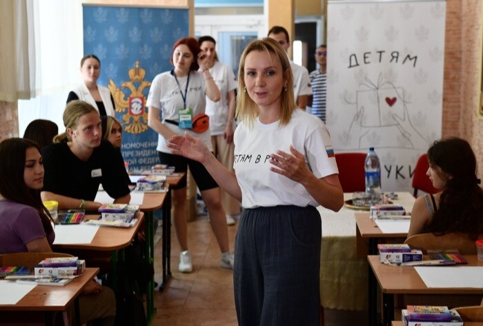 Центры трудовой занятости для подростков будут созданы в ряде регионов России - Львова-Белова
