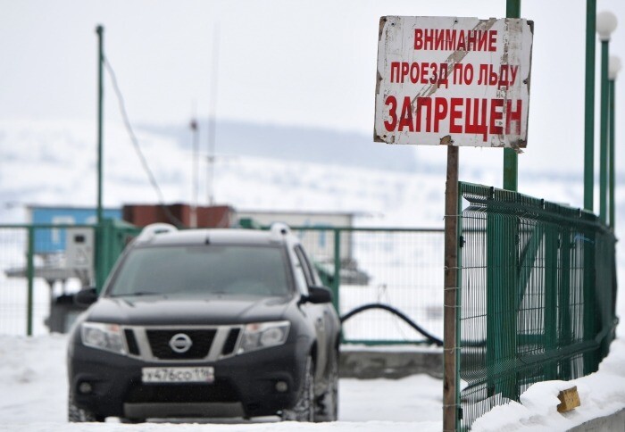 Ледовые переправы начали закрывать в Омской области
