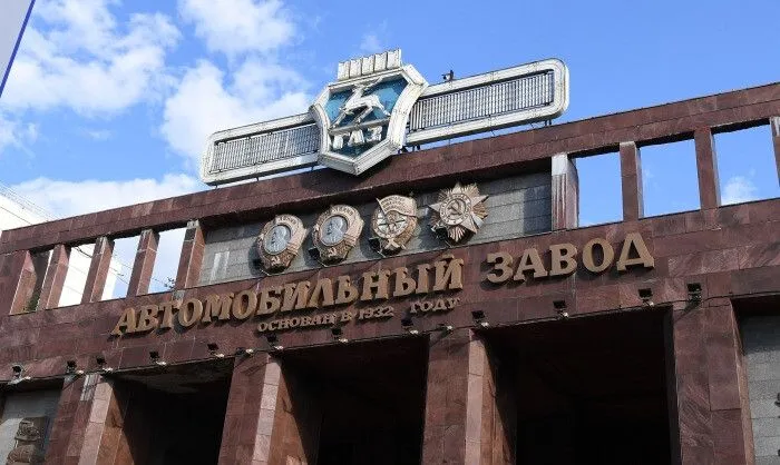 Рабочие советы ГАЗа просят чиновников взять под контроль уход VW из РФ после решения суда в пользу концерна