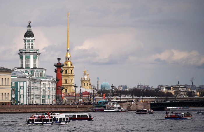 Навигация по каналам и рекам открылась в Петербурге
