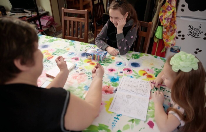 Порядка 94% детей-сирот в Москве устроены в приемные семьи
