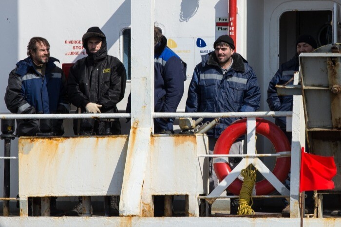 На берег доставлены 19 моряков, спасенных после пожара на российском судне у берегов Южной Кореи