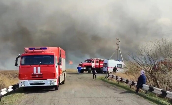 Несколько домов загорелись на станции Юрахлы Курганской области - губернатор