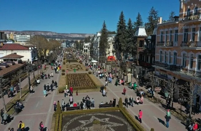 Порядка 4,7 тыс.  новых мест размещения появилось на курортах Кавминвод за 5 лет - глава региона