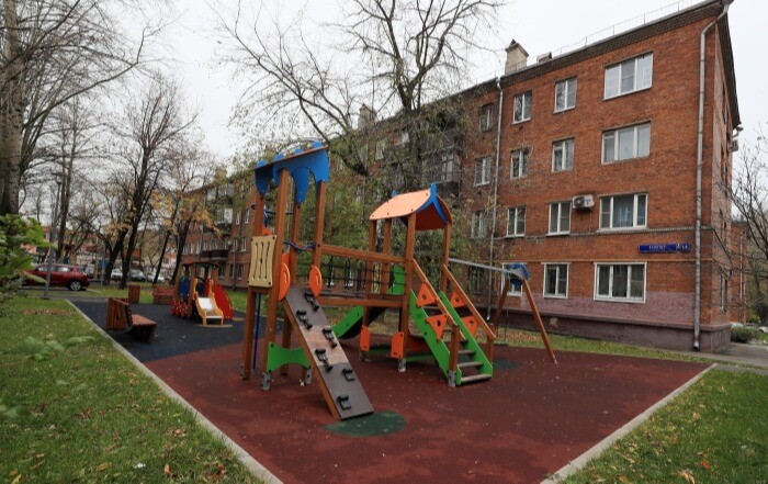 Собянин: более 1,6 тыс. дворов в Москве благоустроят в 2023 году