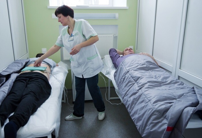 Более 6,3 тыс. единиц оборудования для больниц закуплено в Астраханской области в 2022 году - губернатор