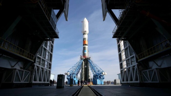 Ракету со спутником ДЗЗ "Кондор-ФКА" вывезли на стартовый комплекс космодрома Восточный