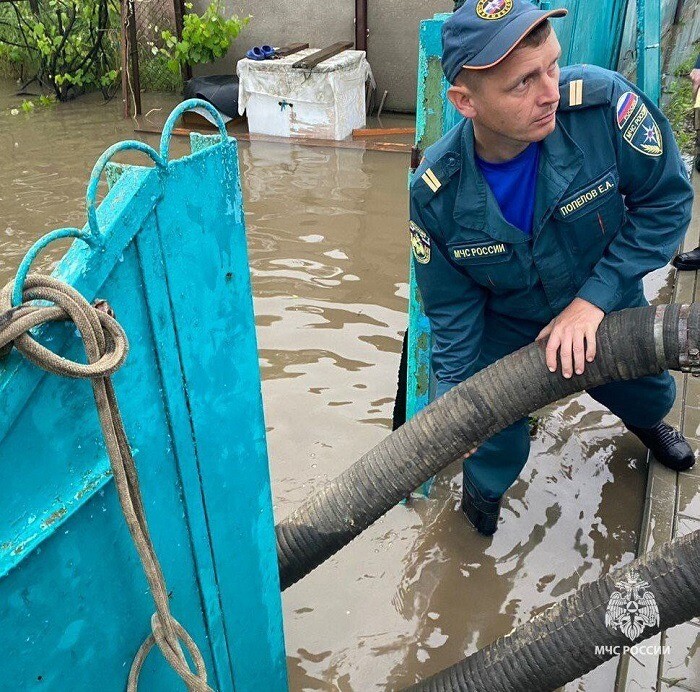 Более 70 домов подтоплено в Лабинском районе Краснодарского края, введен режим ЧС