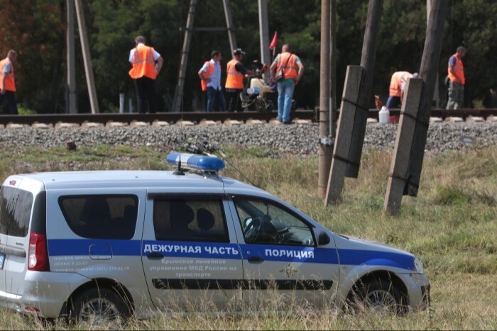 Железнодорожные пути повреждены в Крыму - Аксенов