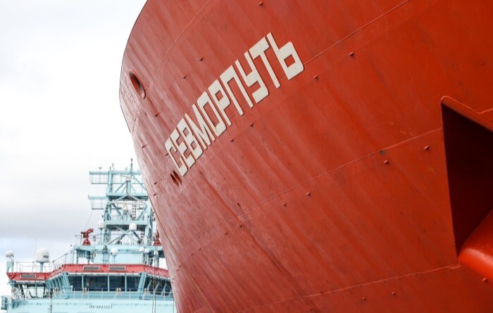 Мишустин: тарифы на ледокольную проводку судов на Севморпути должны быть стабильными