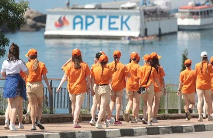 Губернатор Владимиров поручил проконтролировать возвращение ставропольских школьников из "Артека"