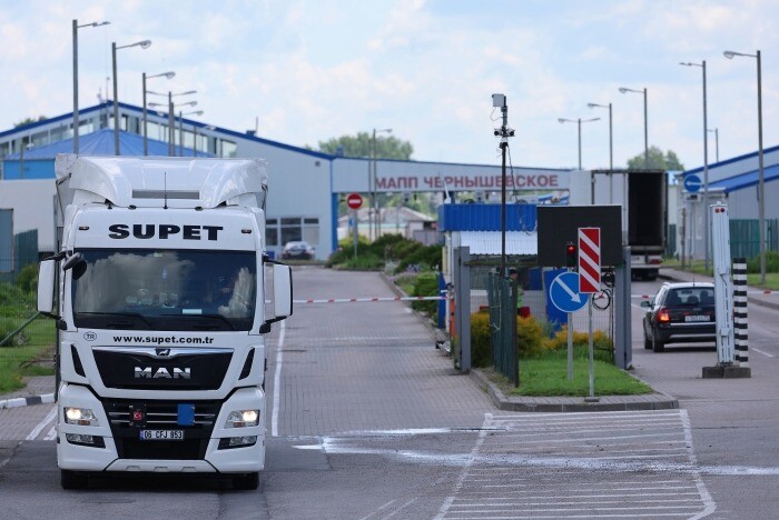 Движение грузовиков из Калининградской области в Литву ускорилось, очередь сокращается - таможня