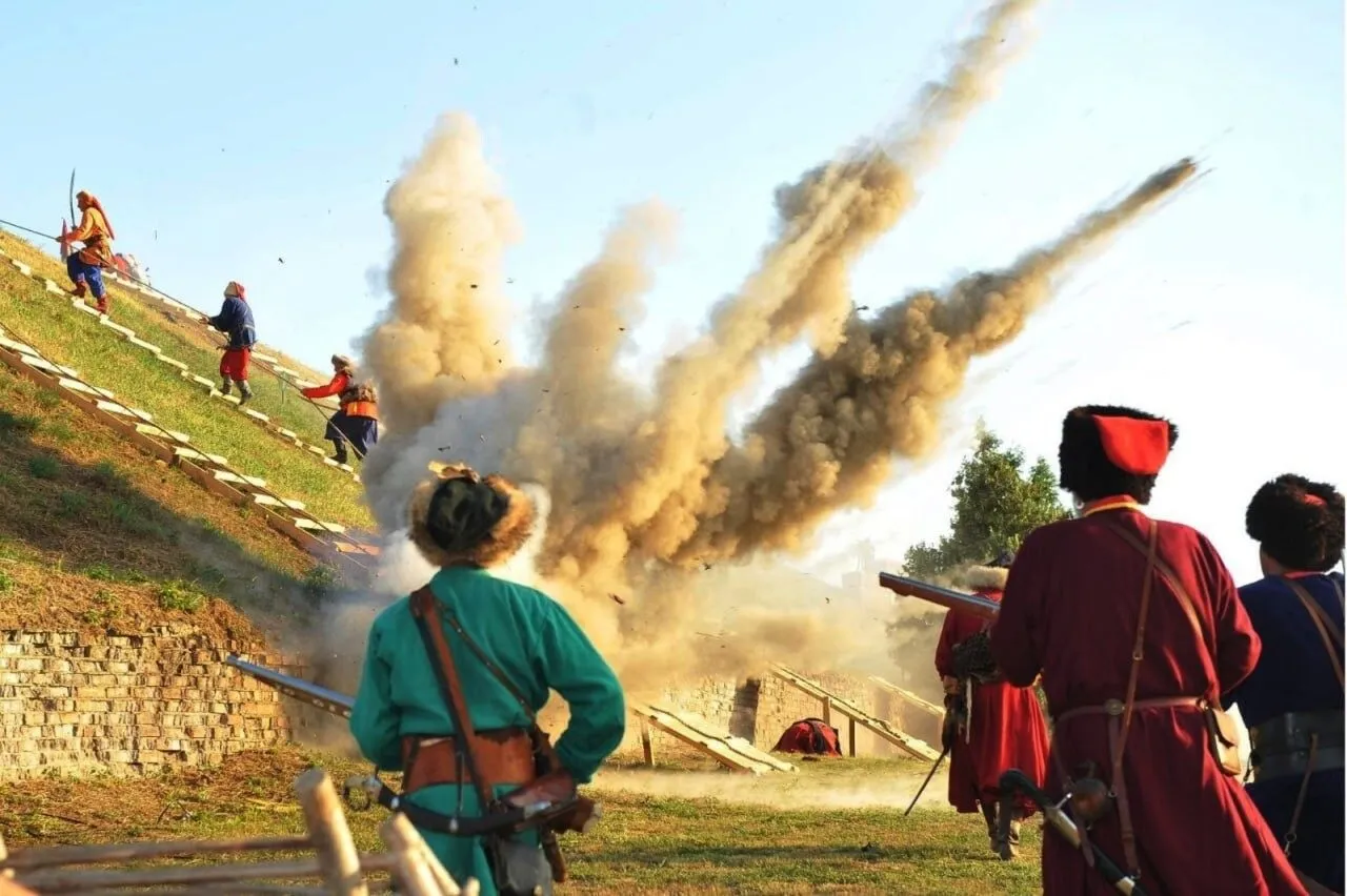 Более 30 военно-исторических клубов примут участие в военно-историческом фестивале "Осада Азова" в Ростовской области