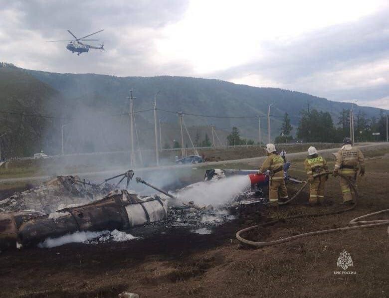 В катастрофе вертолета в Республике Алтай, по уточненным данным, пострадало 12 человек - следствие