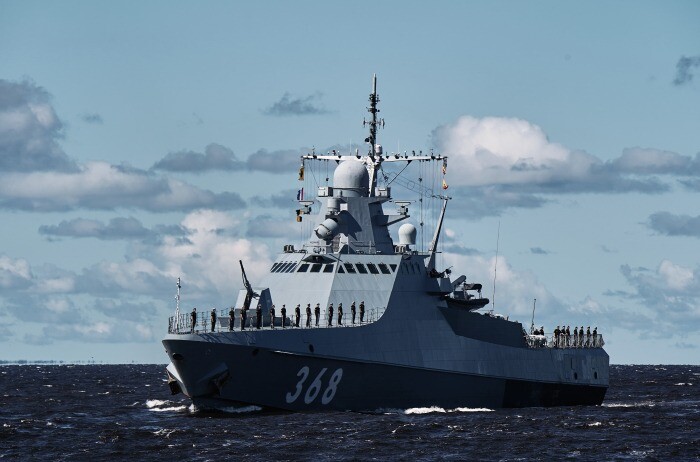 Минобороны РФ: три дрона ВСУ пытались атаковать два российских корабля в Черном море