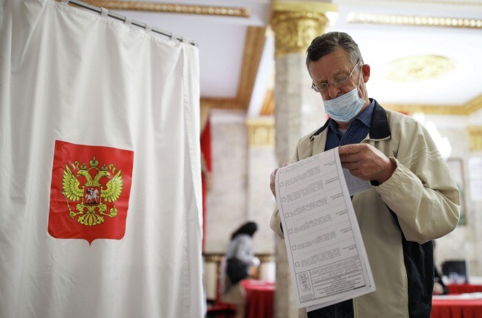 Кандидаты-самовыдвиженцы официально выбыли из предвыборной гонки за пост омского губернатора