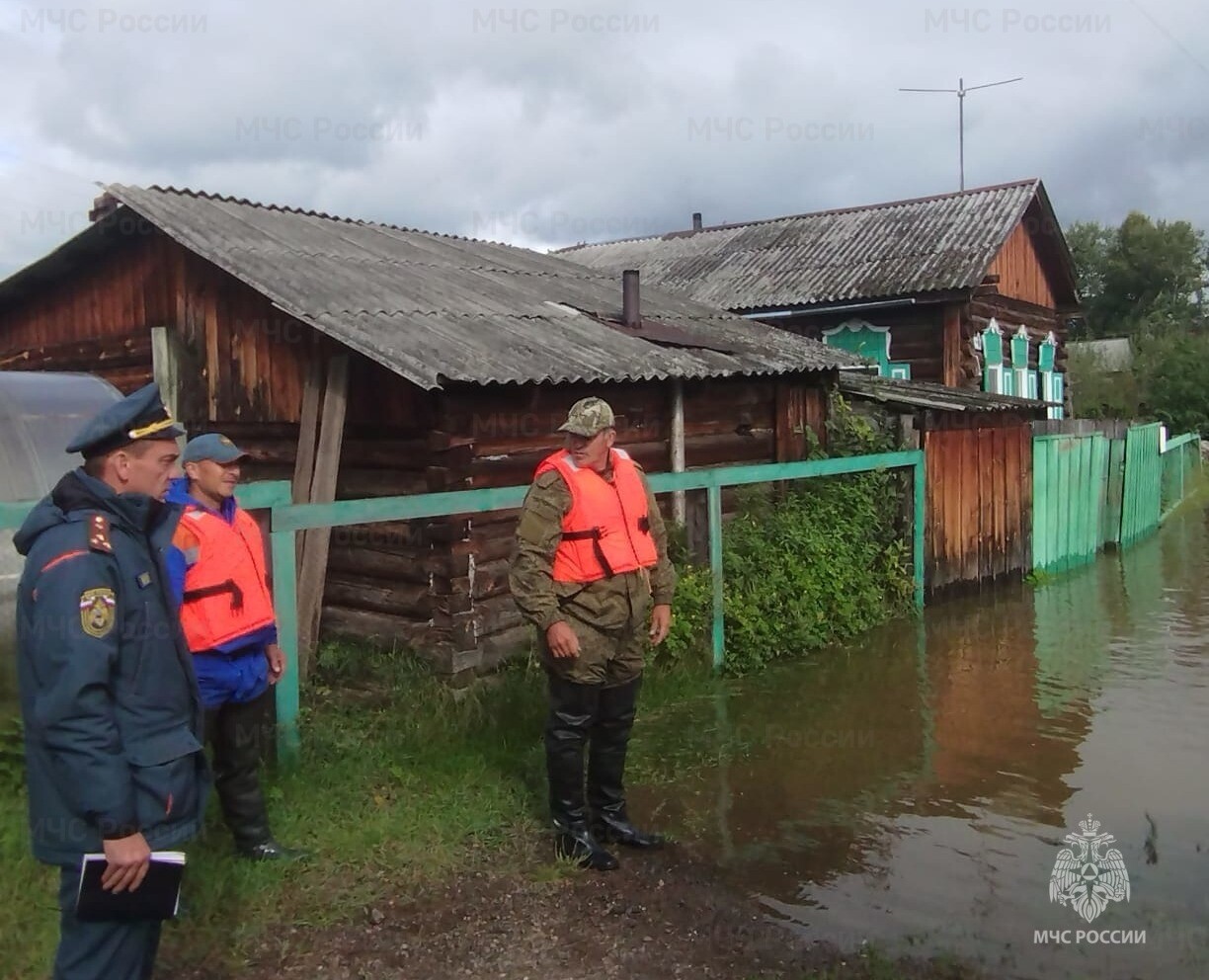 Эвакуированы несколько жителей иркутского села, где река подтопила участки