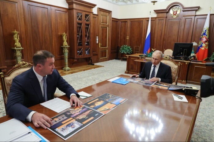Путин обратил внимание главы Омской области на проблемы в сферах экологии и ЖКХ