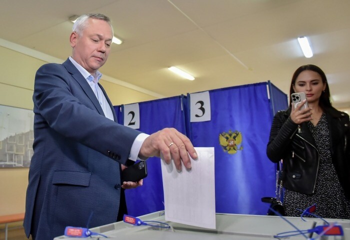 Переизбранный новосибирский губернатор Травников вступит в должность 15 сентября