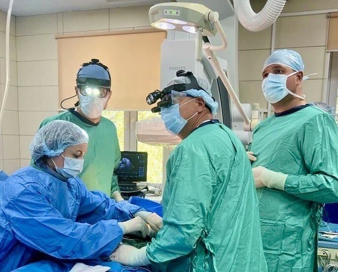 Самарские кардиологи освоили новый метод лечения пороков аортального клапана