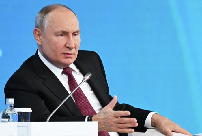 Путин: правительство должно действовать превентивно, предупреждая кризисы на внутреннем топливном рынке