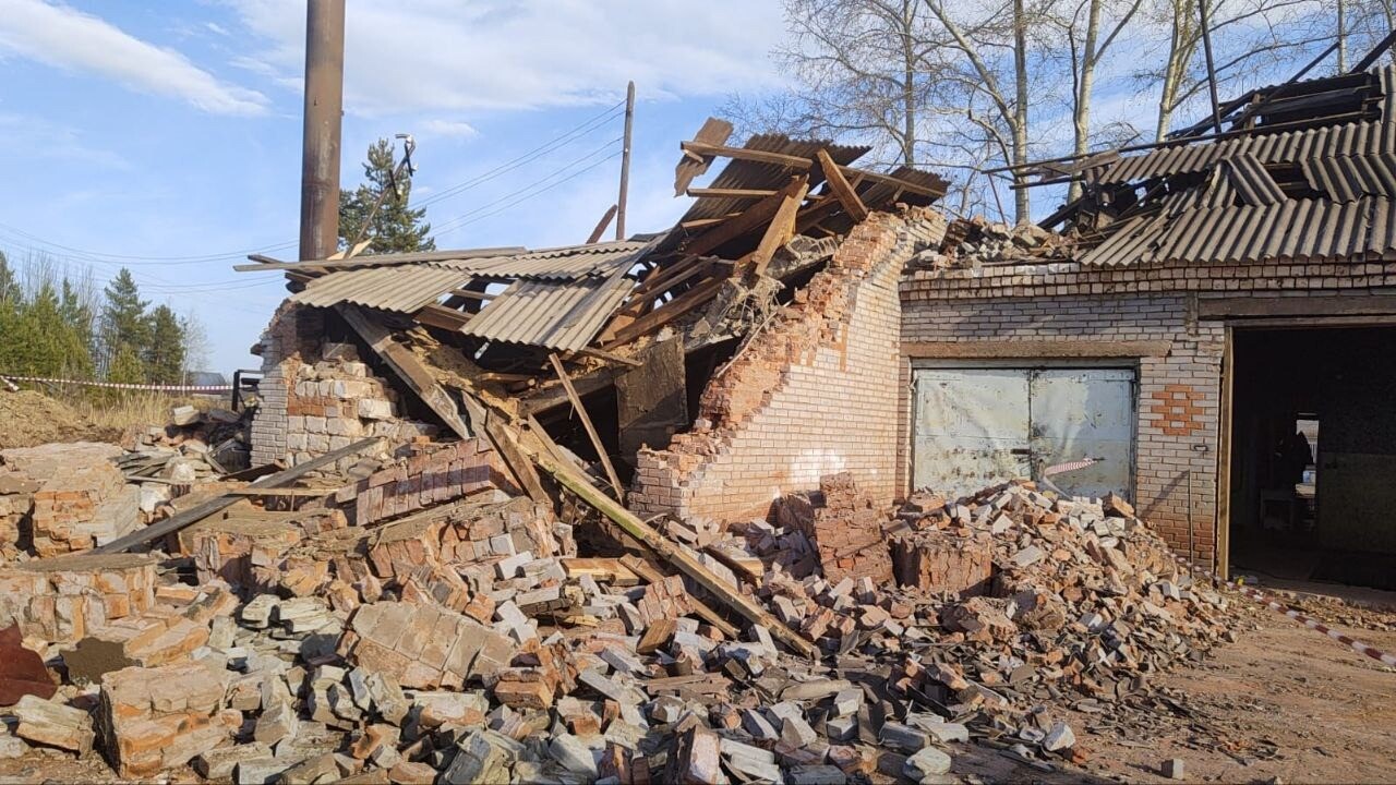 Здание котельной разрушено в иркутском поселке, без тепла больница и жилые дома
