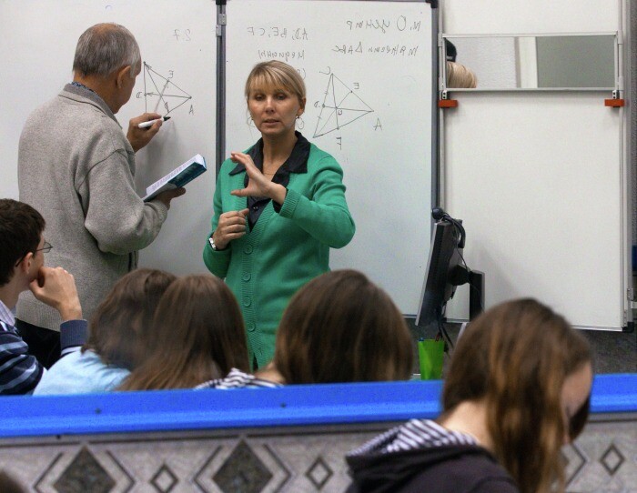 Около 70 образовательных программ открыто для москвичей с особенностями здоровья