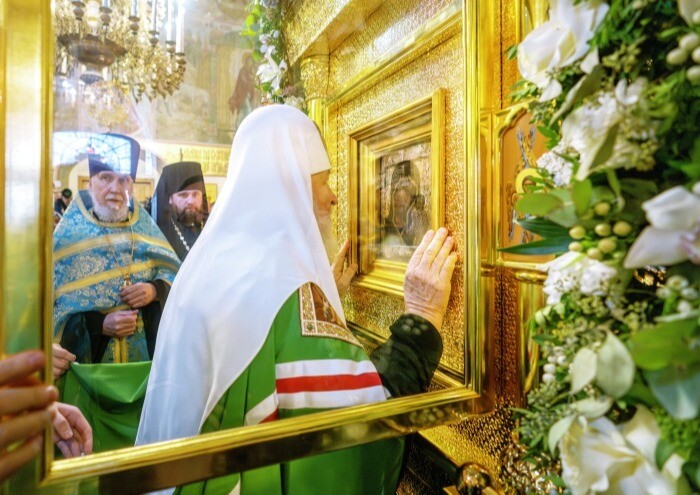 Показанный патриархом Казанский образ был в ополчении Минина, но это не подлинная Казанская икона XVI века