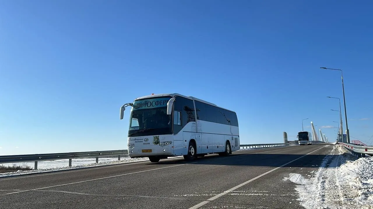 Первые пассажирские автобусы пересекли границу по мосту Благовещенск - Хэйхэ
