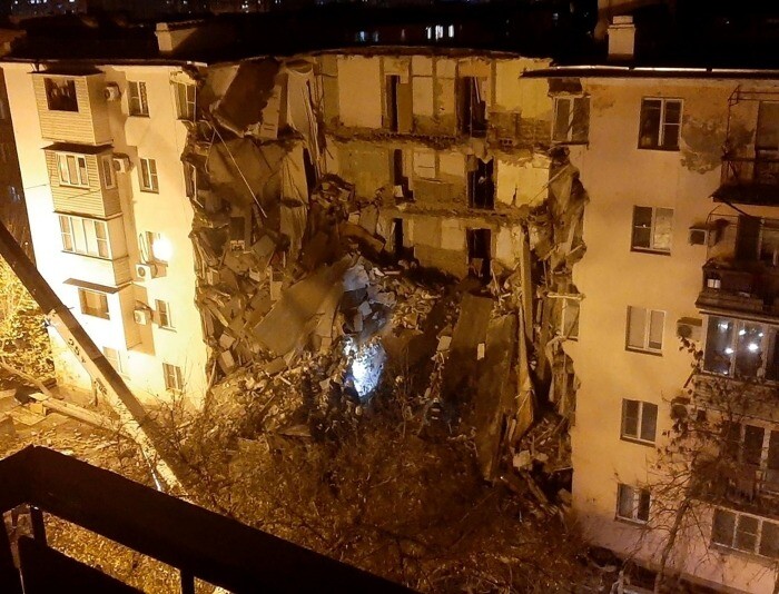 Уголовное дело возбуждено по факту обрушения двух подъездов жилого дома в Астрахани