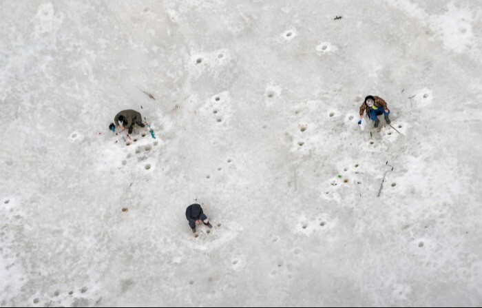 Девять рыбаков спасены с оторвавшейся льдины под Новосибирском