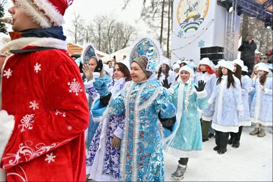 Башкирия провела на выставке "Россия" зимний сабантуй и парад Снегурочек