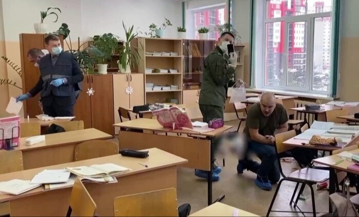 Кремль: необходимо понять, почему не сработали меры безопасности в гимназии Брянска