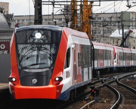 Пять пассажирских поездов были задержаны в Белгородской области из-за непогоды