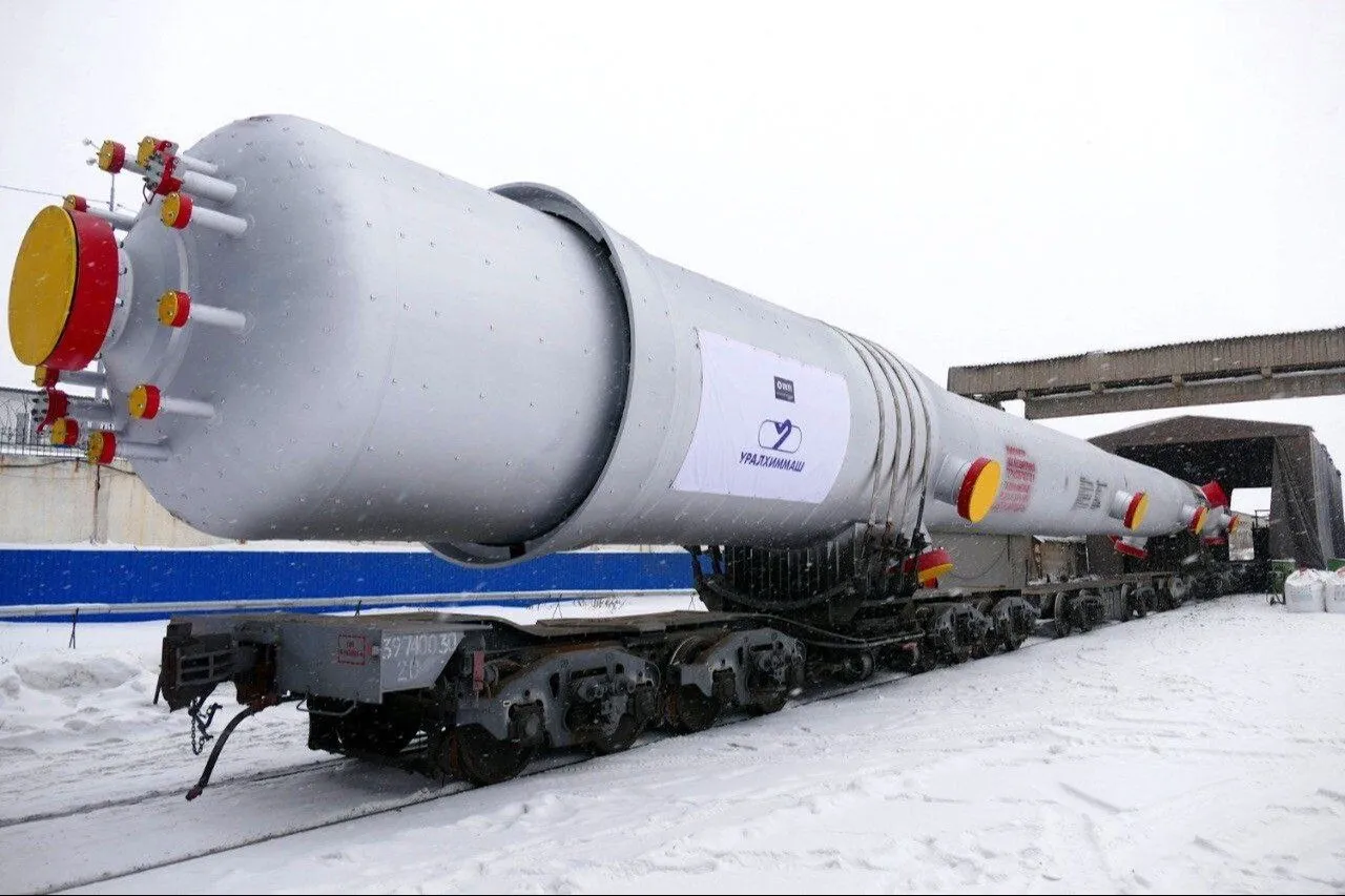 "Уралхиммаш" впервые изготовил реактор для нефтеперереработки