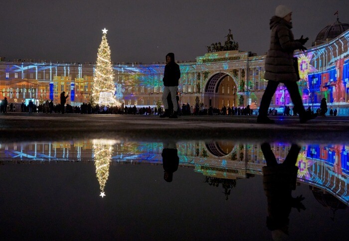 Свыше 1 млн человек посетили Петербург за новогодние праздники