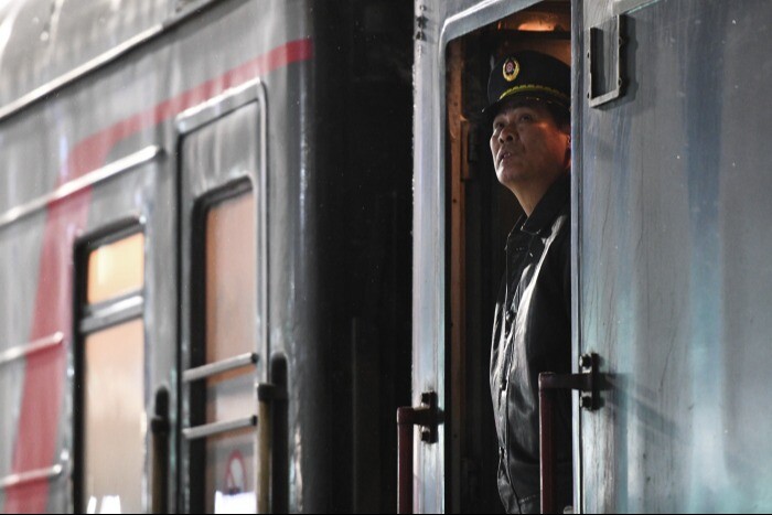Приморье рассматривает возможность запуска пассажирского железнодорожного сообщения с КНДР - губернатор