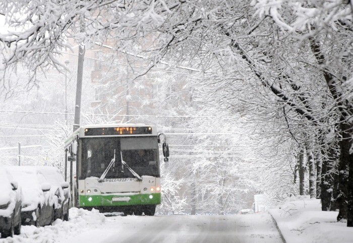 Снегопад привел к сбою в работе общественного транспорта в Курской области