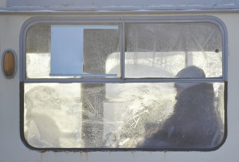 Информацию о замерзавших в сломанном автобусе пассажирах проверяют в Томске