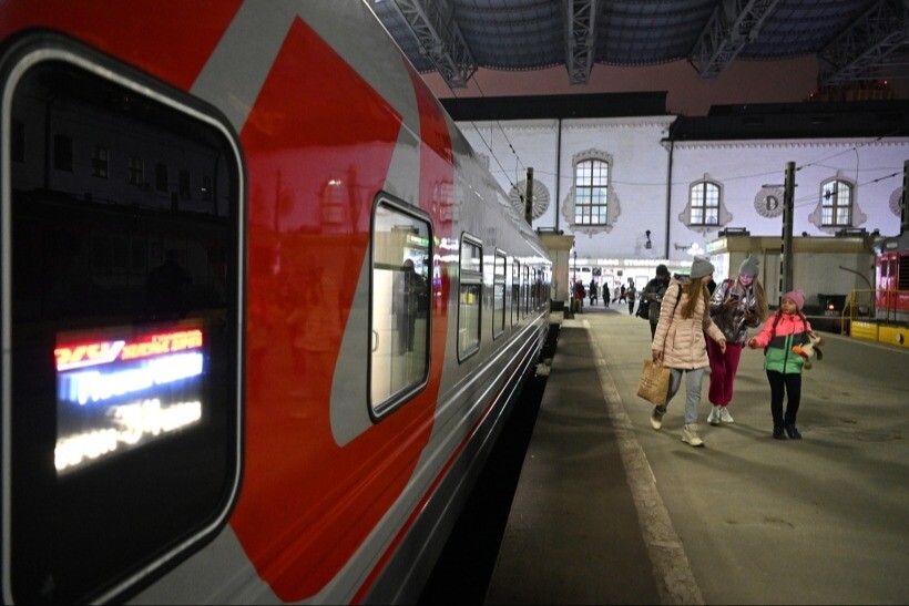 РЖД назначают дополнительные поезда на праздничные дни февраля и марта