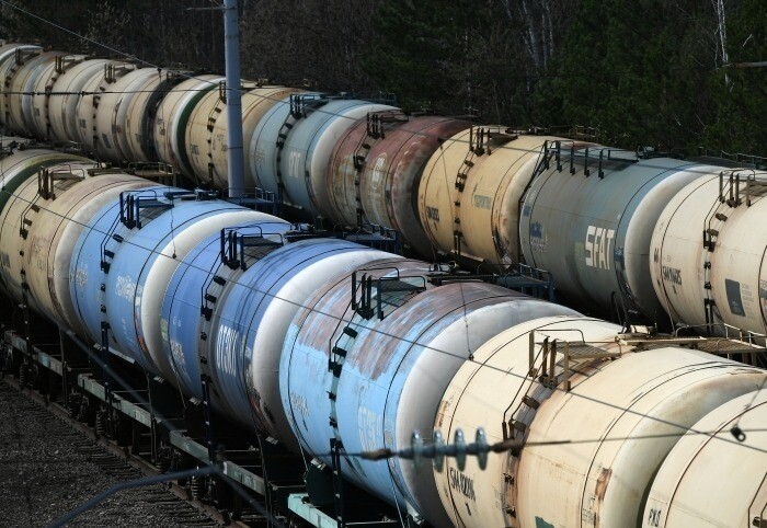 Власти РФ вернулись к теме пресечения "серого" экспорта нефтепродуктов, в том числе через ЕАЭС