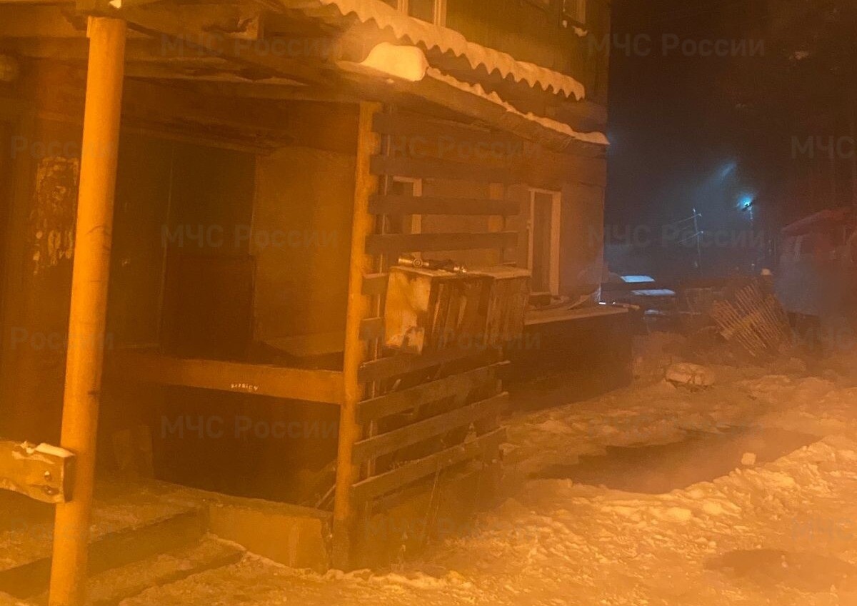 Жильцы сгоревшего дома в иркутском Усть-Илимске получат компенсации