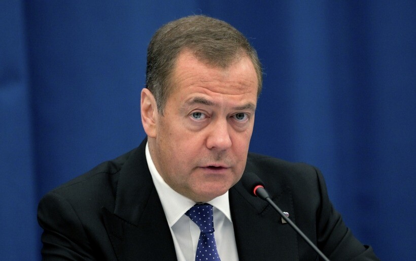 Медведев: РФ в случае конфликта с НАТО применит баллистические и крылатые ракеты