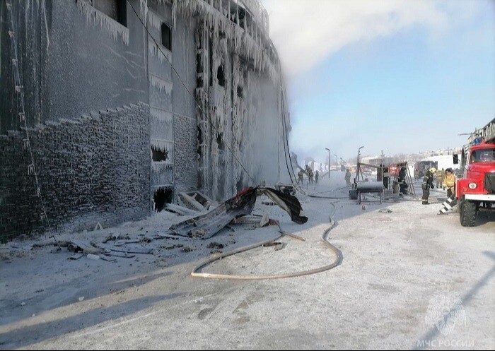 Короткое замыкание могло стать причиной пожара в гостиничном комплексе в Тольятти