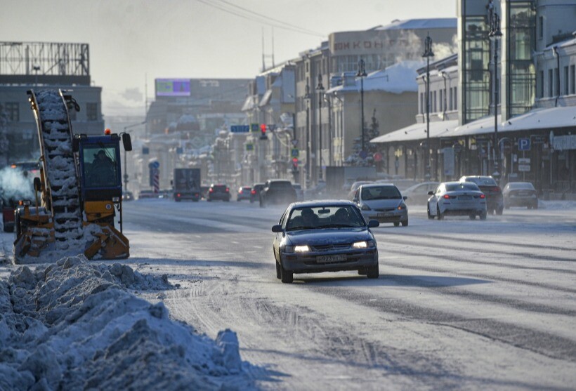 Вице-мэр Екатеринбурга заявил, что предпочел бы не вывозить снег из города